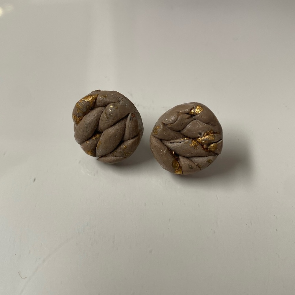 Clay earring stud set
